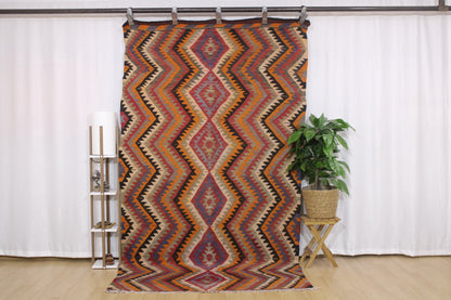 Handwoven Turkish Vintage Kilim (4'11" x 9'6")