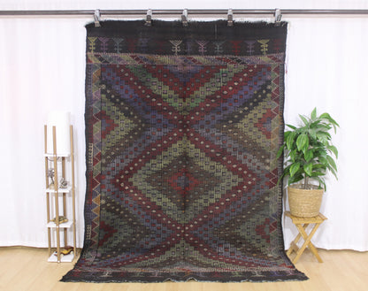 Handwoven Turkish Vintage Kilim (6'2" x 9'2")