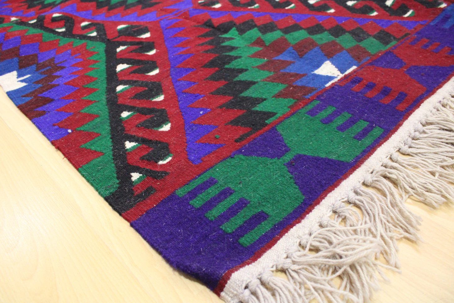 Handwoven Turkish Vintage Kilim (6'2" x 10'10")