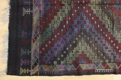 Handwoven Turkish Vintage Kilim (6'2" x 9'2")