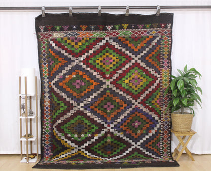 Handwoven Turkish Vintage Kilim (6'3" x 8'5")