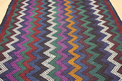 Handwoven Turkish Vintage Kilim (6'10" x 8'12")