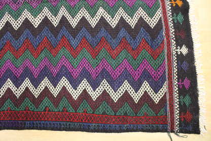 Handwoven Turkish Vintage Kilim (6'10" x 8'12")