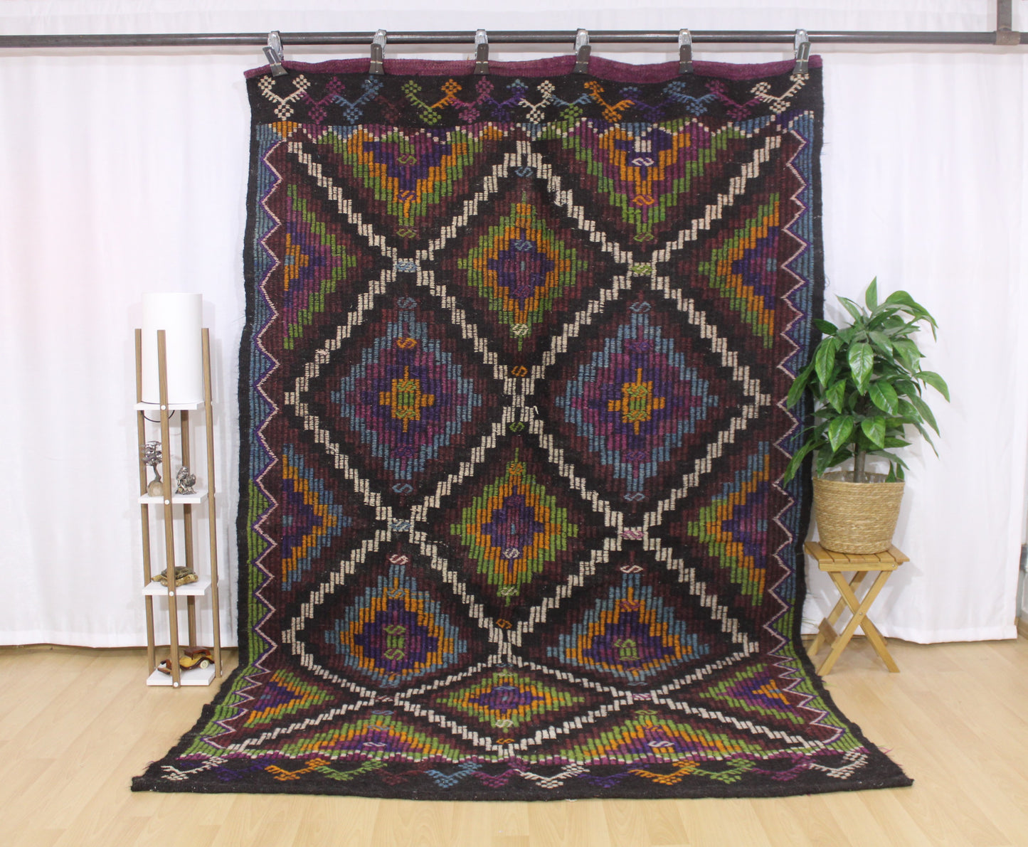 Handwoven Turkish Vintage Kilim (6'7" x 10'5")