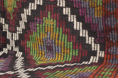 Handwoven Turkish Vintage Kilim (6'5" x 10'2")