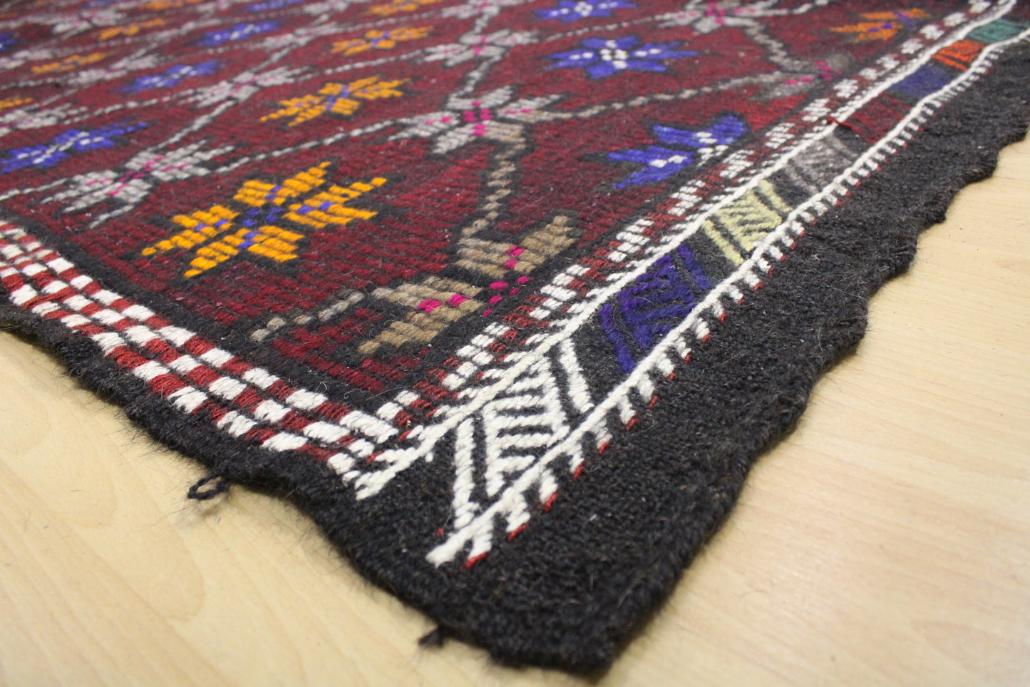 Handwoven Turkish Vintage Kilim (6'3" x 10'2")