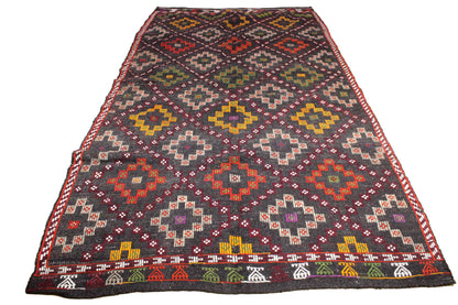 Handwoven Turkish Vintage Kilim (5'9" x 10'6")