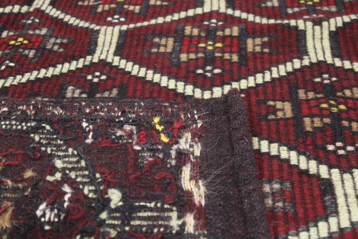 Handwoven Turkish Vintage Kilim (5'1" x 9'2")