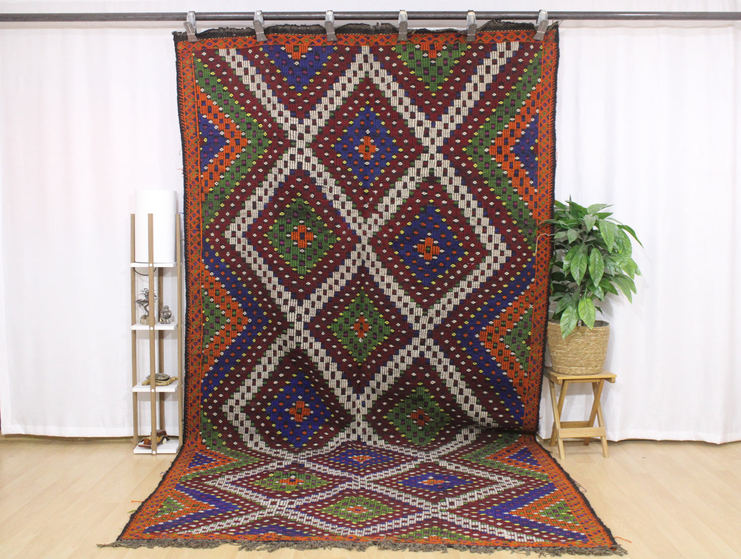 Handwoven Turkish Vintage Kilim (5'11" x 11'7")