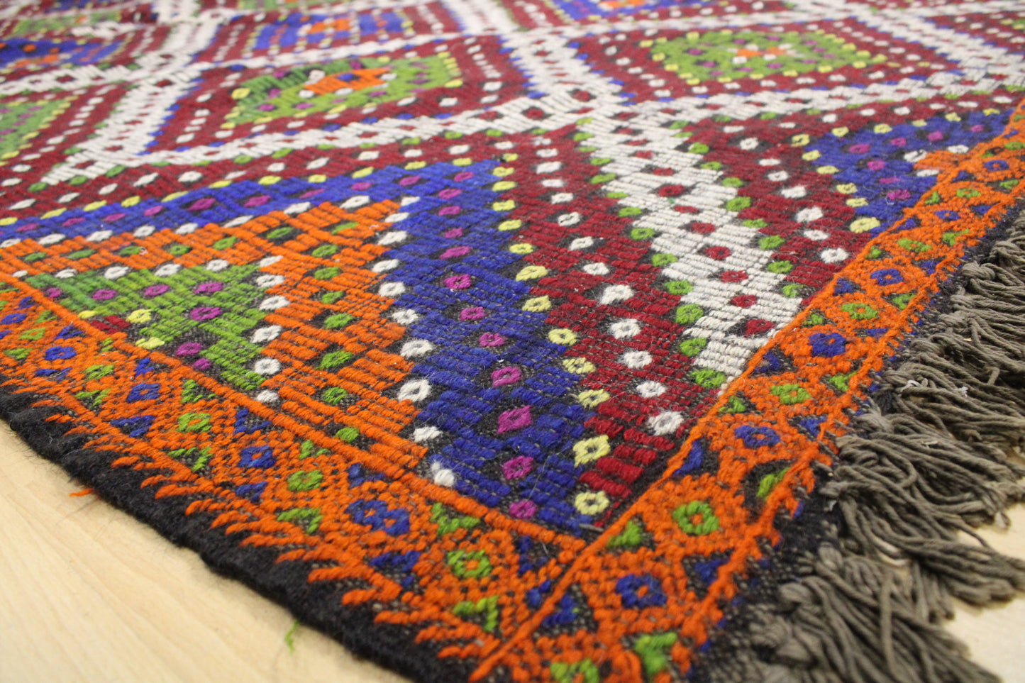 Handwoven Turkish Vintage Kilim (5'11" x 11'7")