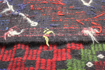 Handwoven Turkish Vintage Kilim (6'3" x 10'1")