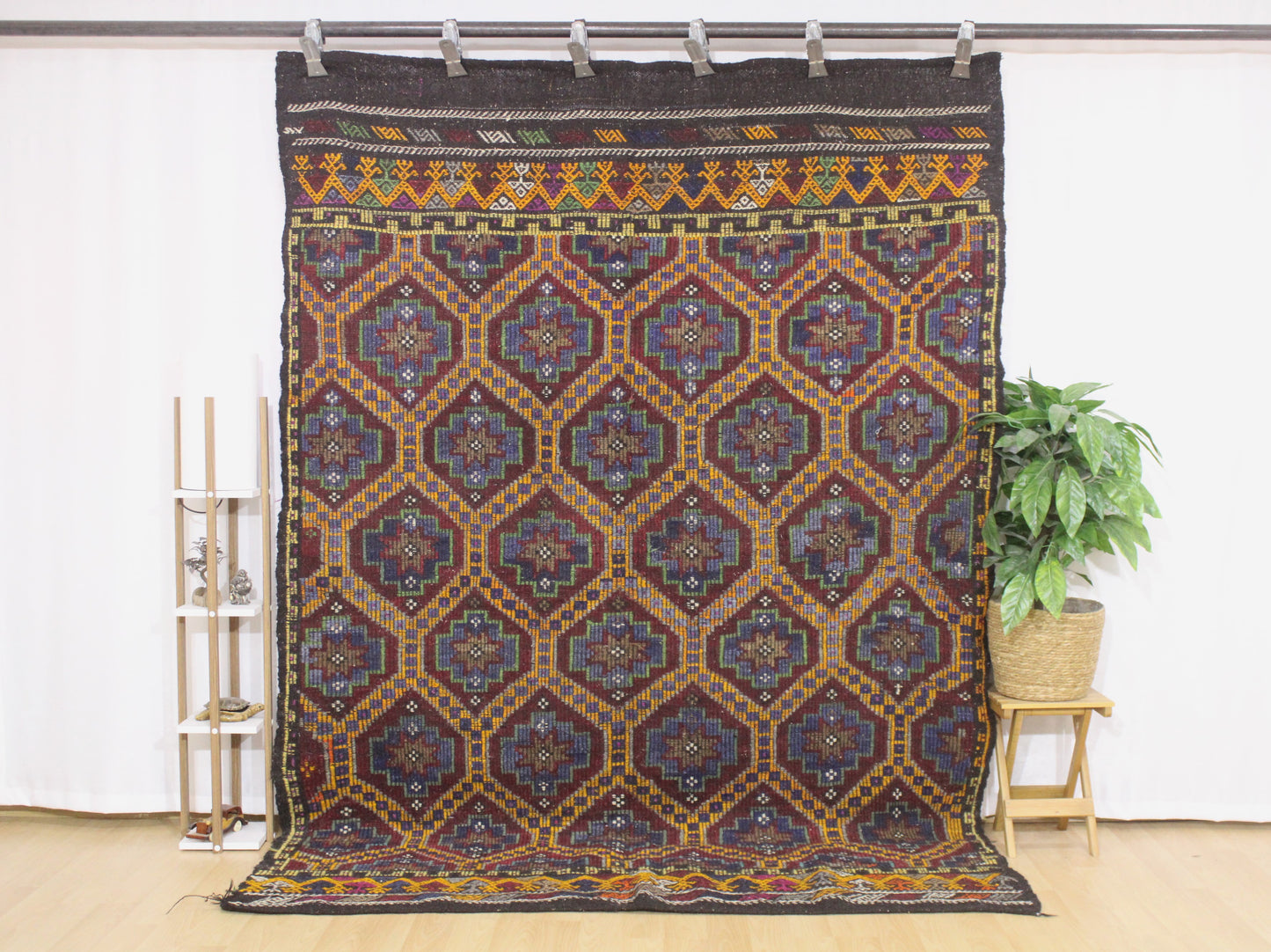 Handwoven Turkish Vintage Kilim (6'4" x 9'0")