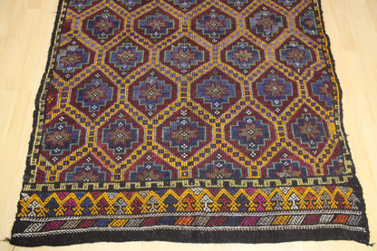 Handwoven Turkish Vintage Kilim (6'4" x 9'0")