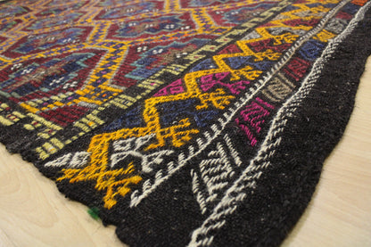 Handwoven Turkish Vintage Kilim (6'4" x 9'0")