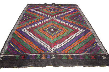 Handwoven Turkish Vintage Kilim (7'7" x 10'7")