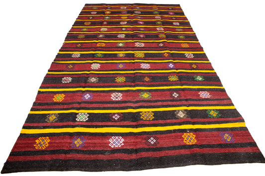 Handwoven Turkish Vintage Kilim (5'11" x 11'2")