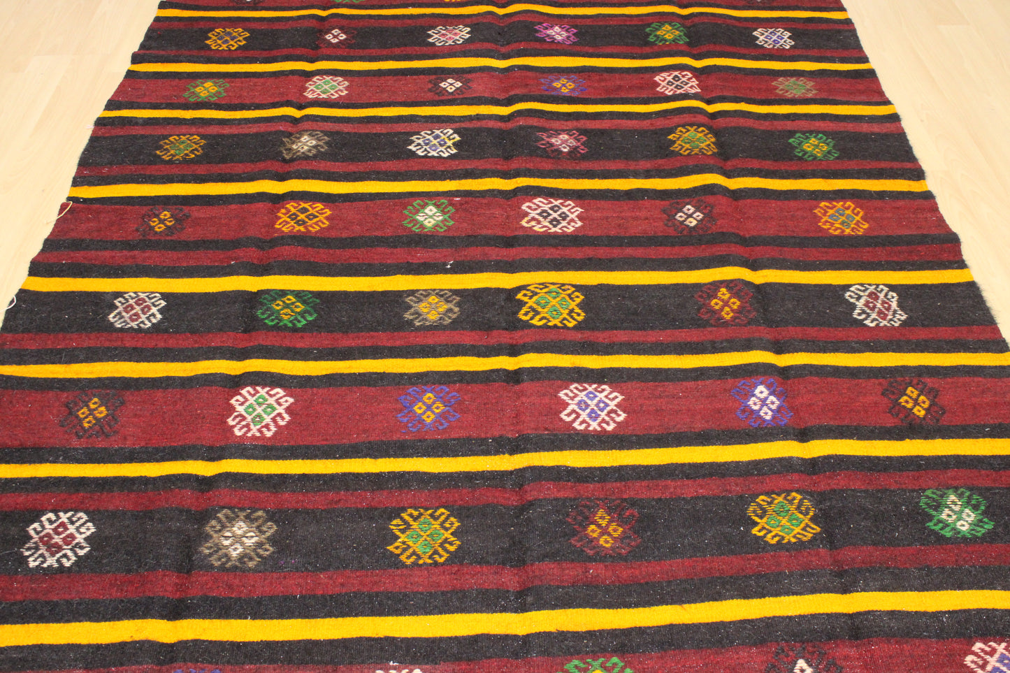 Handwoven Turkish Vintage Kilim (5'11" x 11'2")