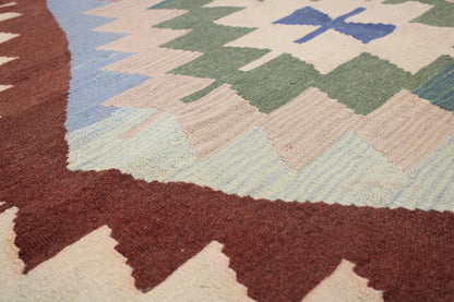 Handwoven Turkish Vintage Kilim (4'2" x 7'9")