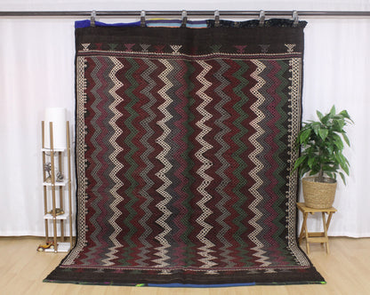 Handwoven Turkish Vintage Kilim (7'0" x 10'0")