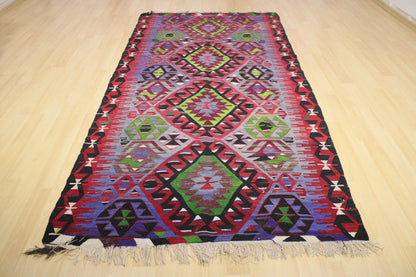 Handwoven Turkish Vintage Kilim (4'9" x 10'1")