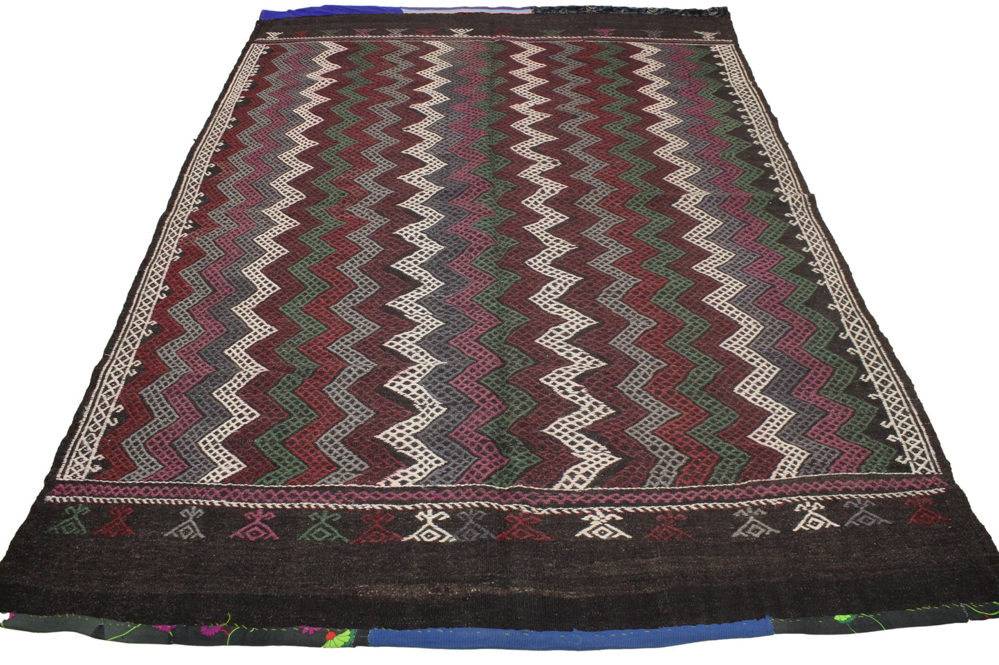 Handwoven Turkish Vintage Kilim (7'0" x 10'0")