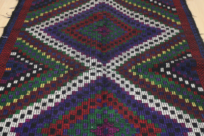 Handwoven Turkish Vintage Kilim (4'11" x 8'10")