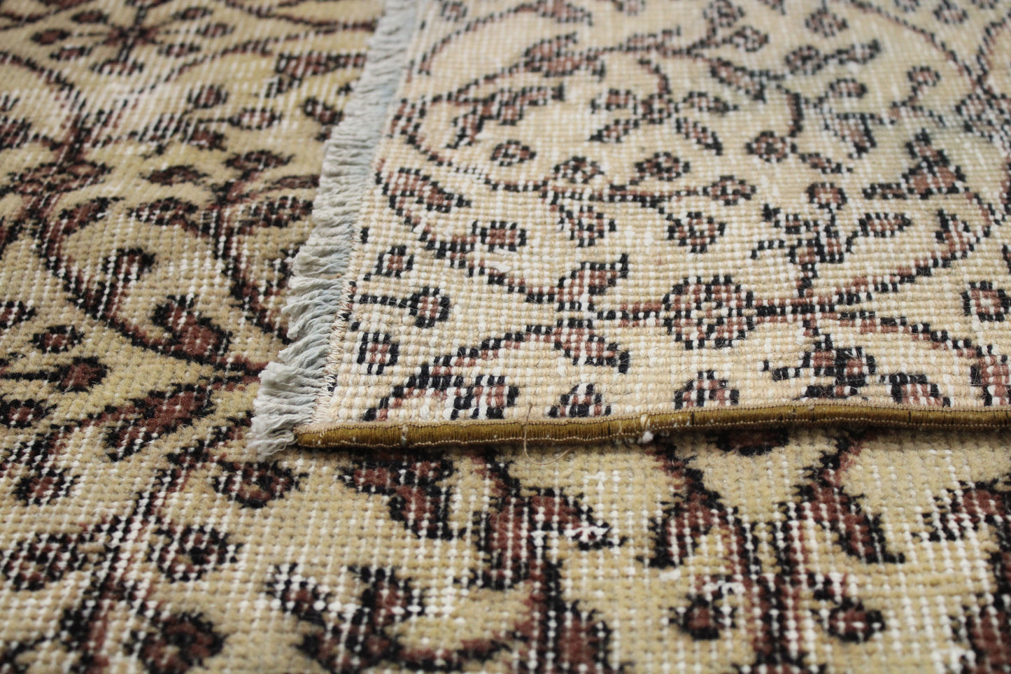 Hand-Knotted Vintage Turkish Rug (4'2" x 7'10")