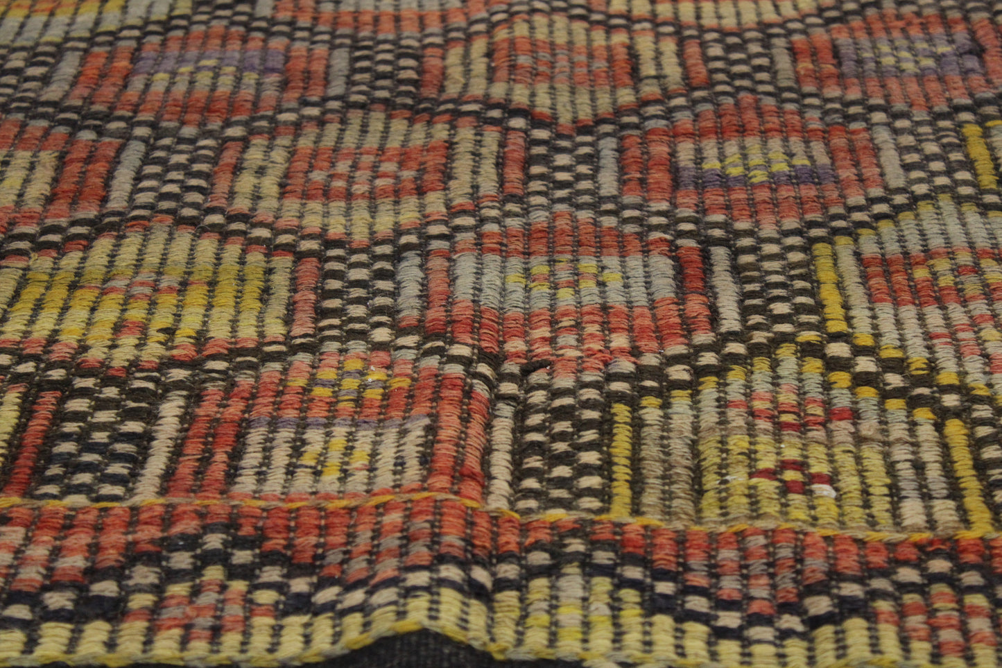 Handwoven Turkish Vintage Kilim (3'9" x 9'3")