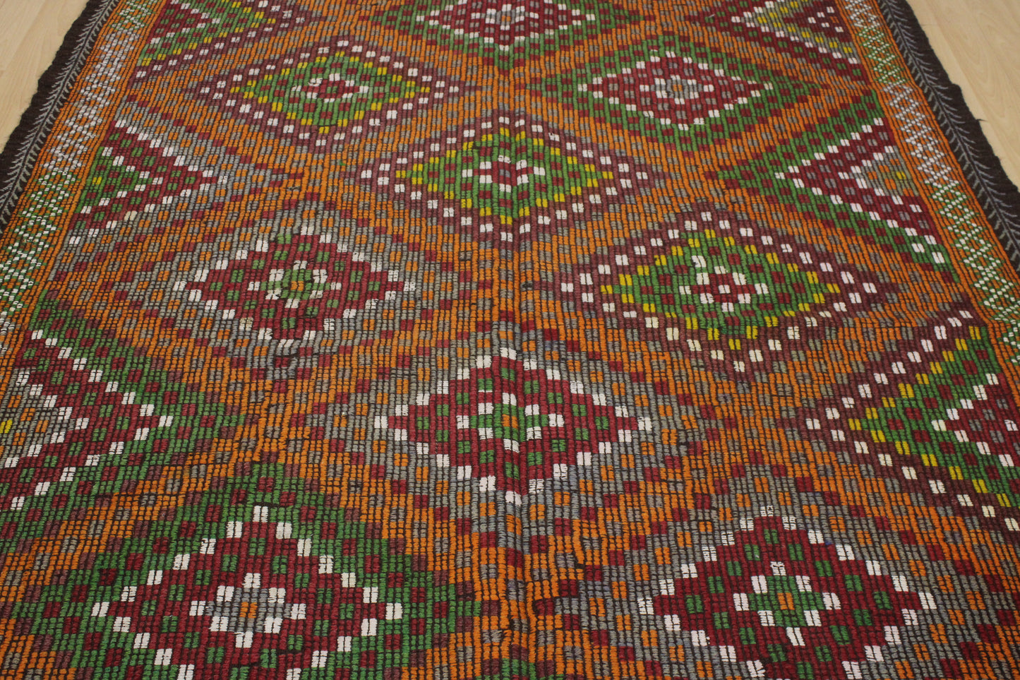 Handwoven Turkish Vintage Kilim (6'8" x 9'6")