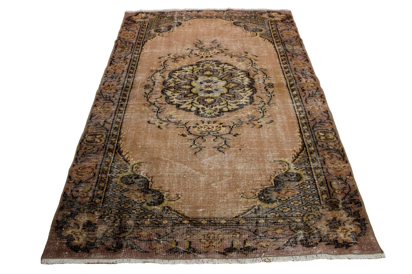 Hand-Knotted Vintage Turkish Rug (4'6" x 7'6")