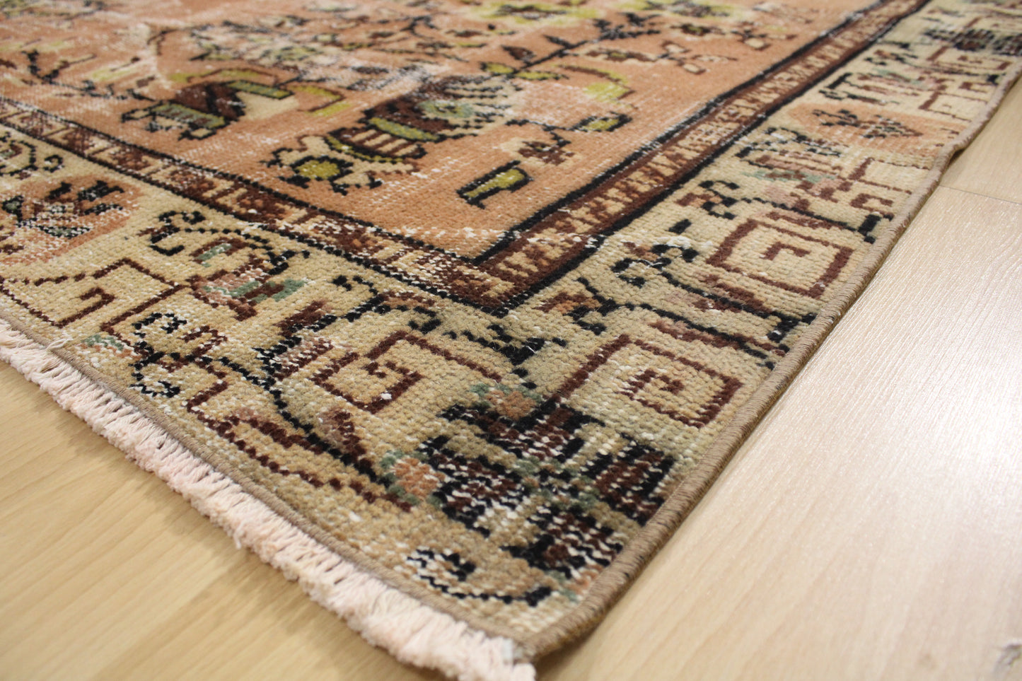 Hand-Knotted Vintage Turkish Rug (5'9" x 9'6")