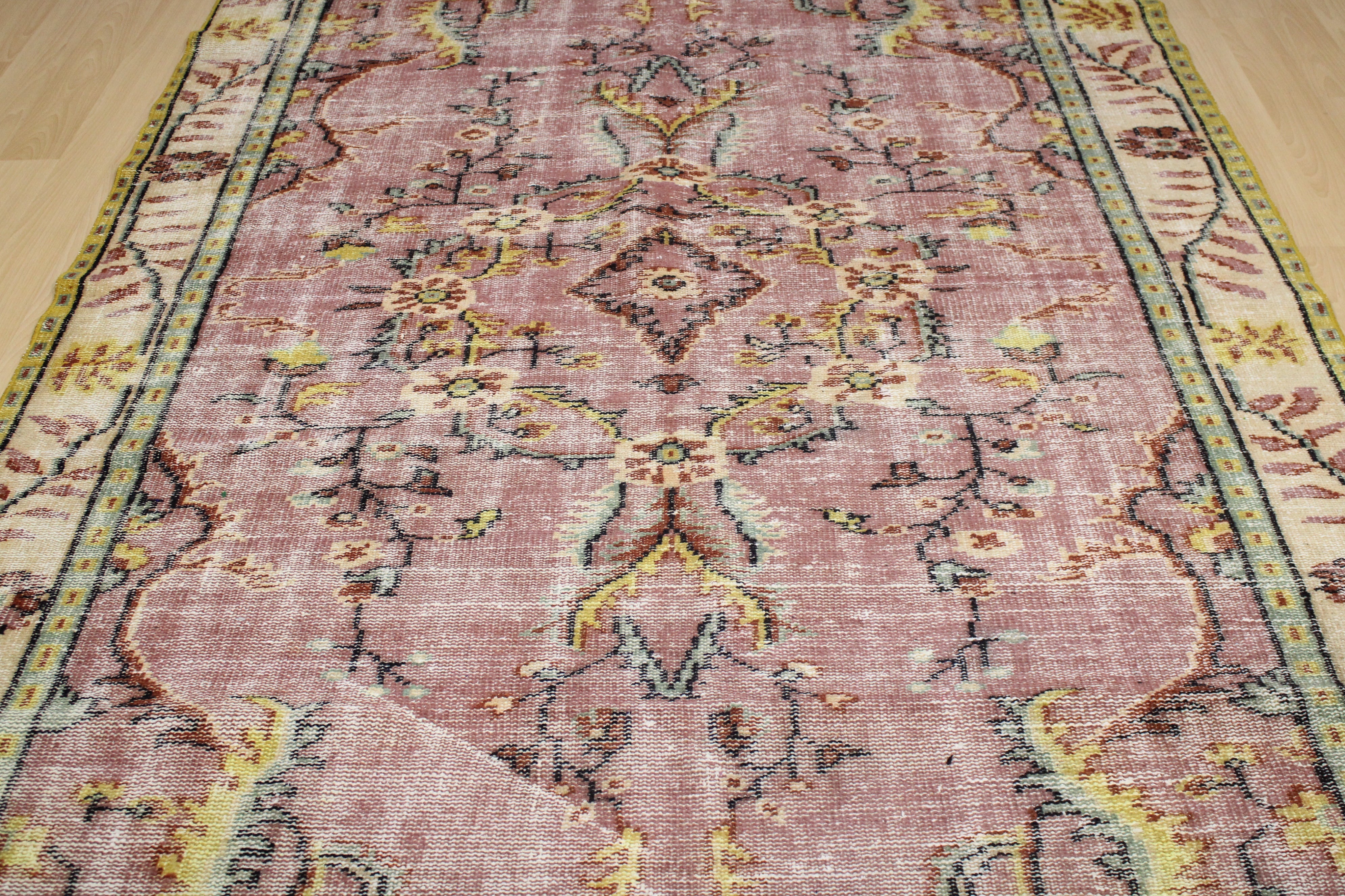 El Dokuma Anadolu Kök Boya Yün Halı