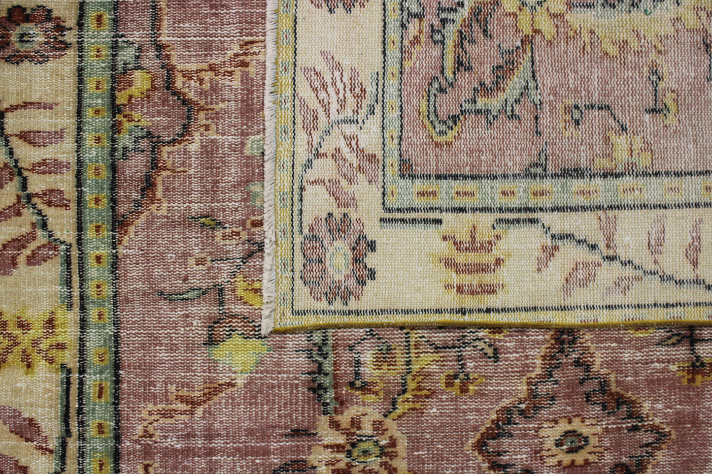 Hand-Knotted Vintage Turkish Rug (5'7" x 9'1")