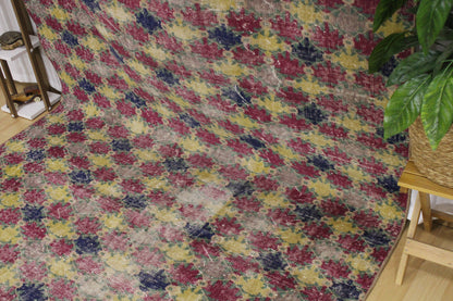 Hand-Knotted Vintage Turkish Rug (5'8" x 10'5")