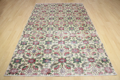 Hand-Knotted Vintage Turkish Rug (5'2" x 8'7")