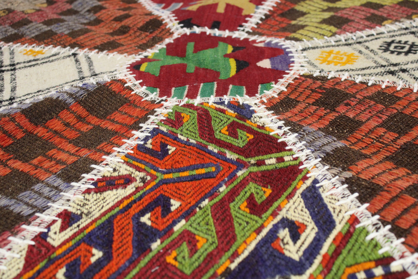 Handwoven Turkish Patchwork Kilim (3'10" x 3'10")