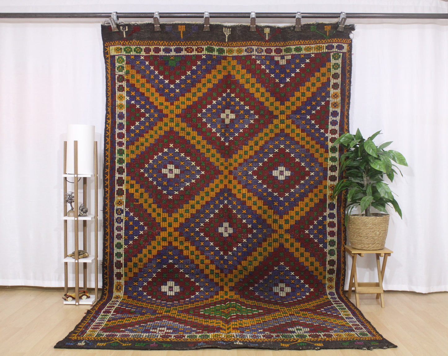 Handwoven Turkish Vintage Kilim (6'2" x 10'9")