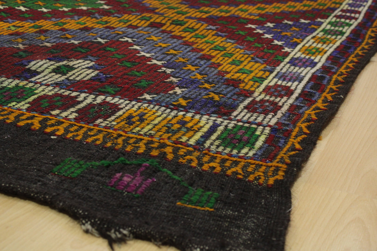 Handwoven Turkish Vintage Kilim (6'2" x 10'9")