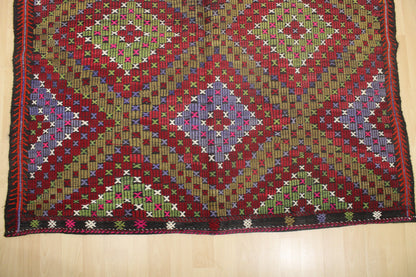 Handwoven Turkish Vintage Kilim (5'11" x 10'10")