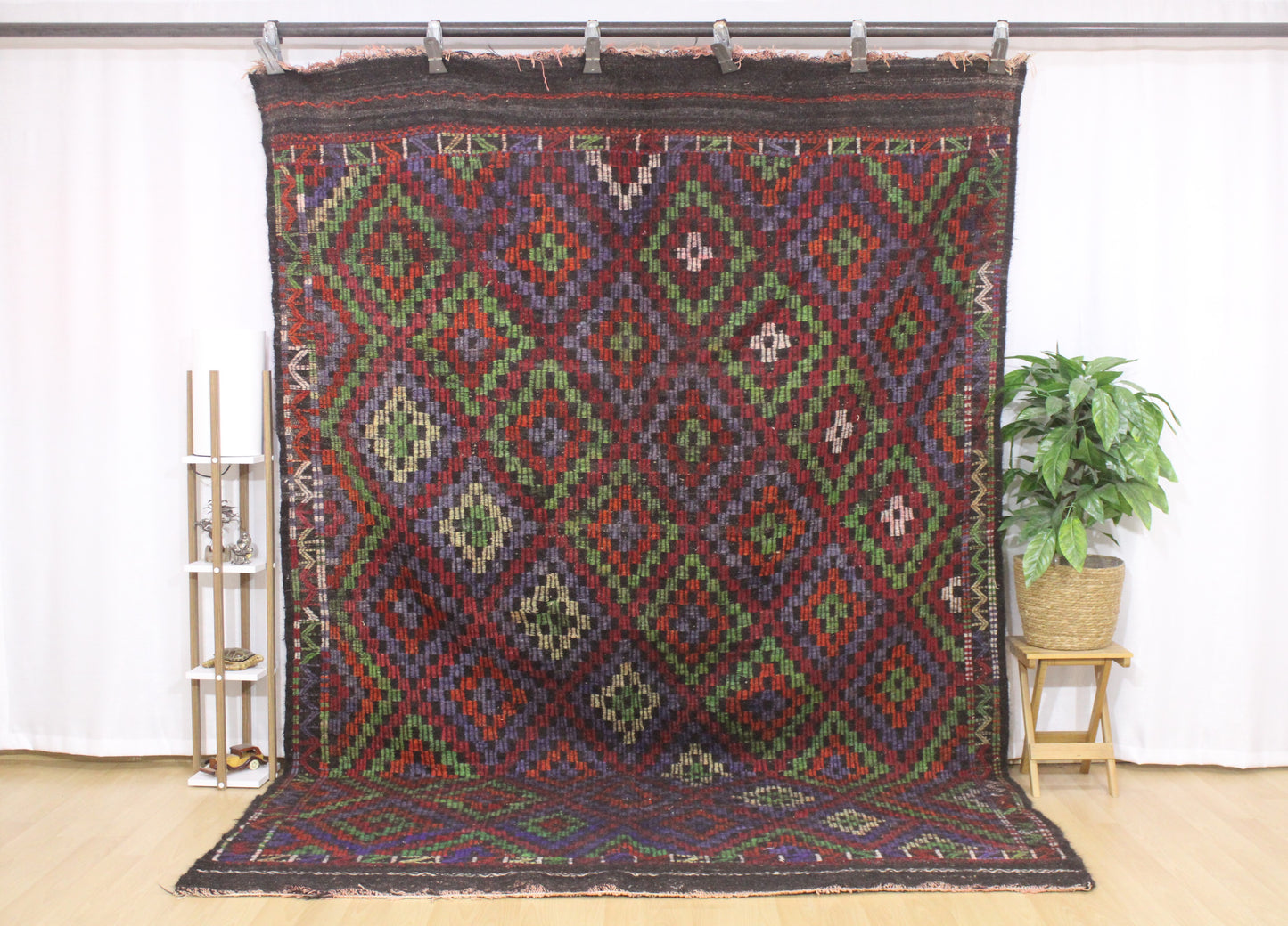 Handwoven Turkish Vintage Kilim (6'12" x 10'4")