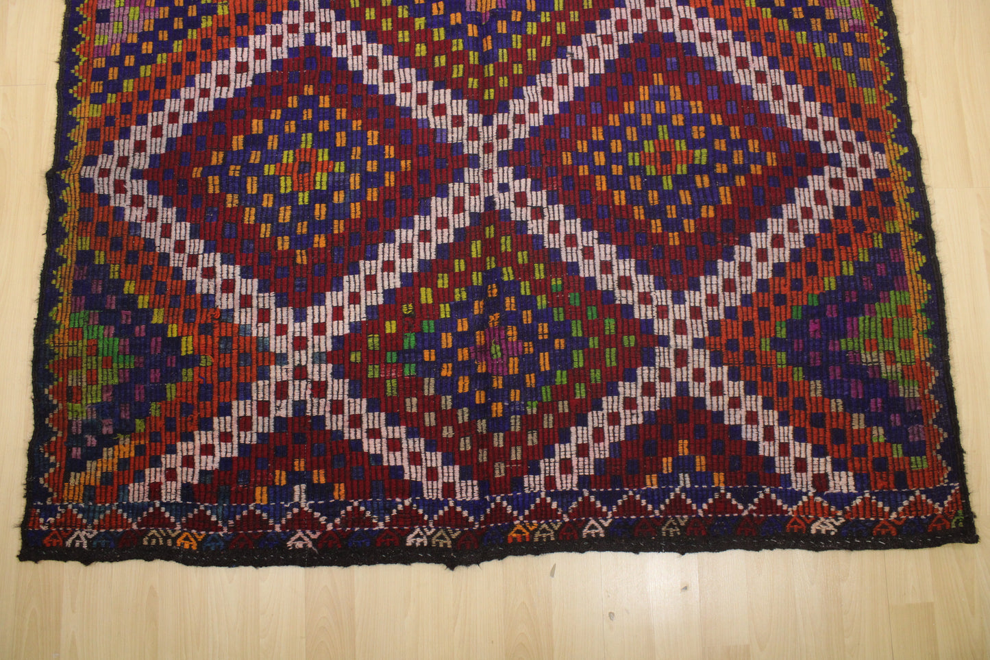 Handwoven Turkish Vintage Kilim (6'3" x 10'8")