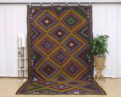 Handwoven Turkish Vintage Kilim (6'3" x 11'0")