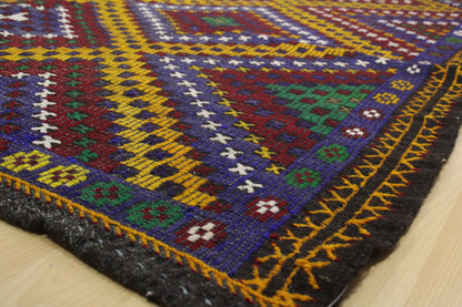 Handwoven Turkish Vintage Kilim (6'3" x 11'0")