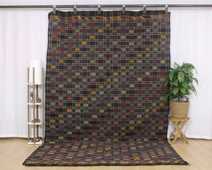 Handwoven Turkish Vintage Kilim (6'7" x 10'9")