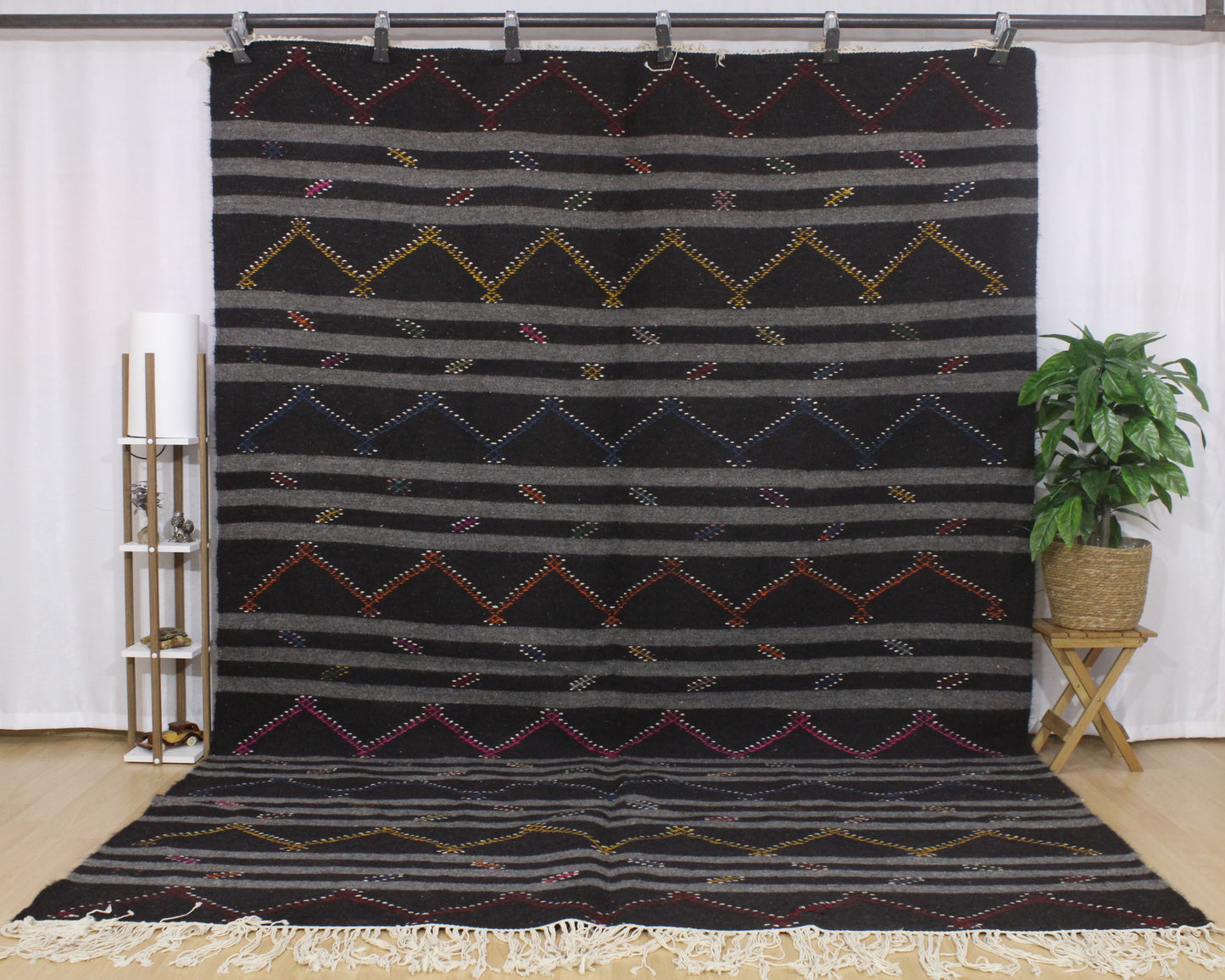 Handwoven Turkish Vintage Kilim (8'1" x 13'3")