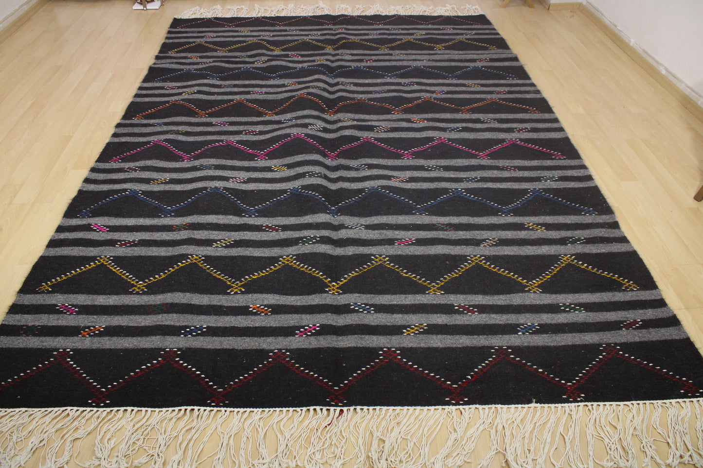 Handwoven Turkish Vintage Kilim (8'1" x 13'3")