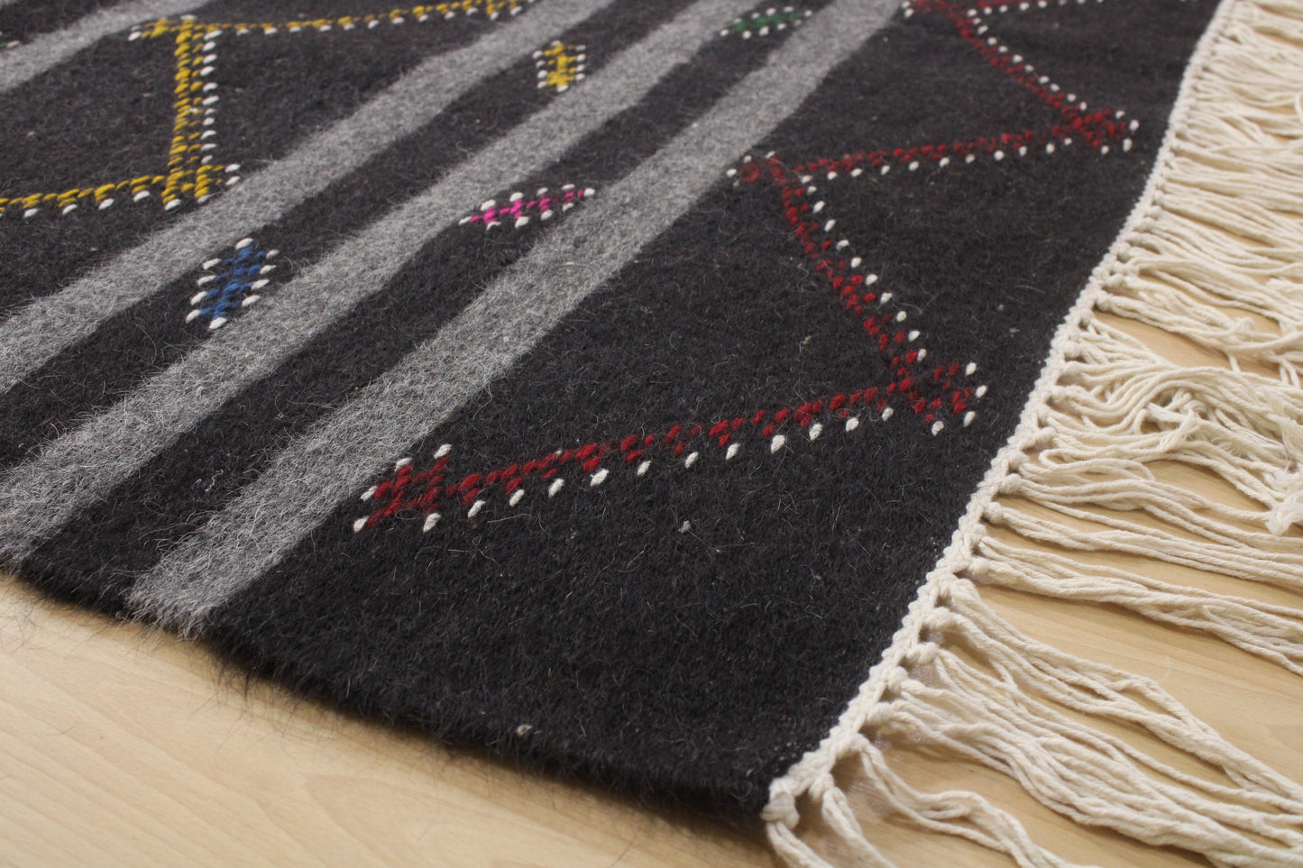 Handwoven Turkish Vintage Kilim (8'1" x 13'3")