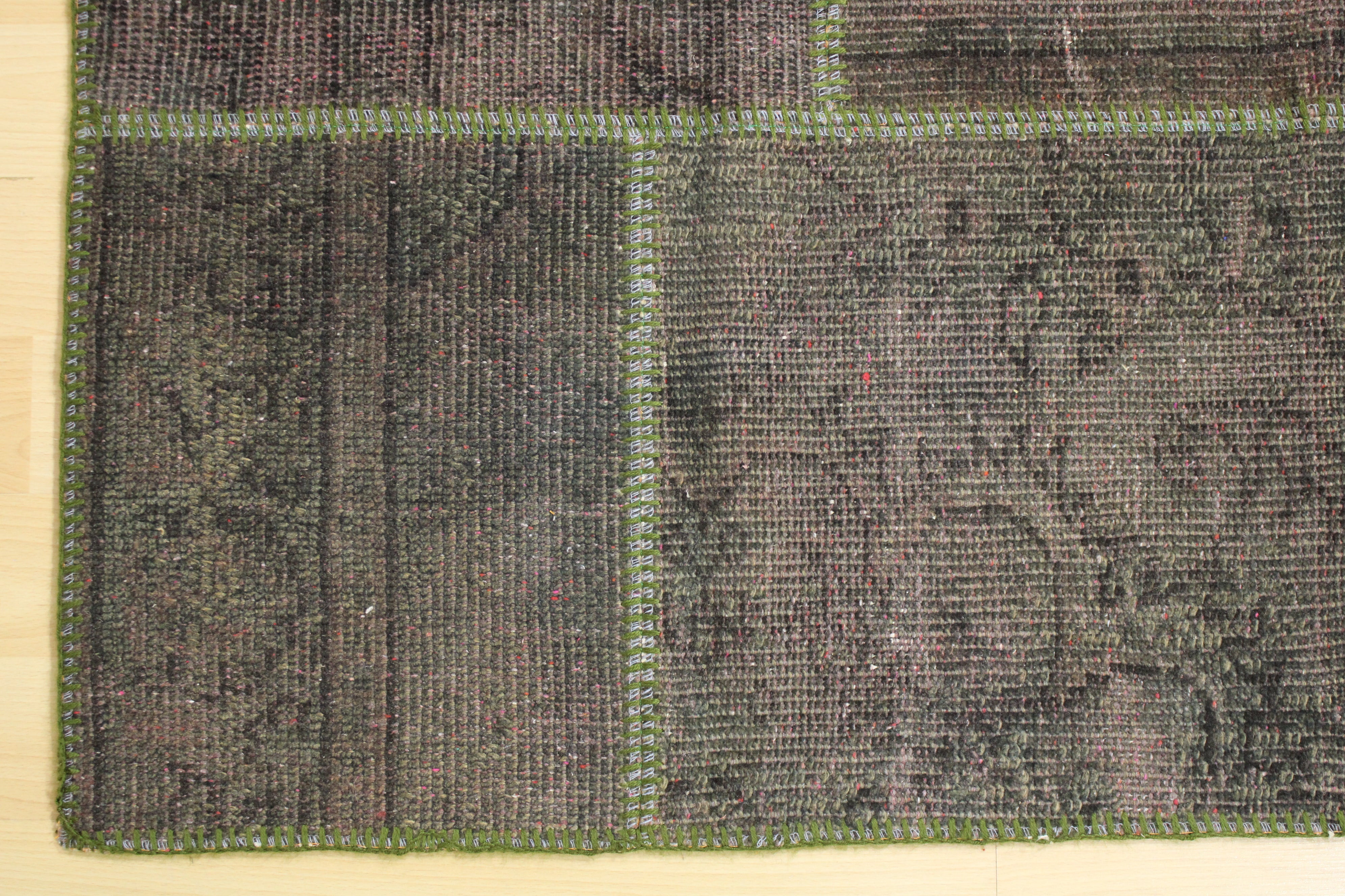 El Dokuma Kök Boya Yün Patchwork Halı