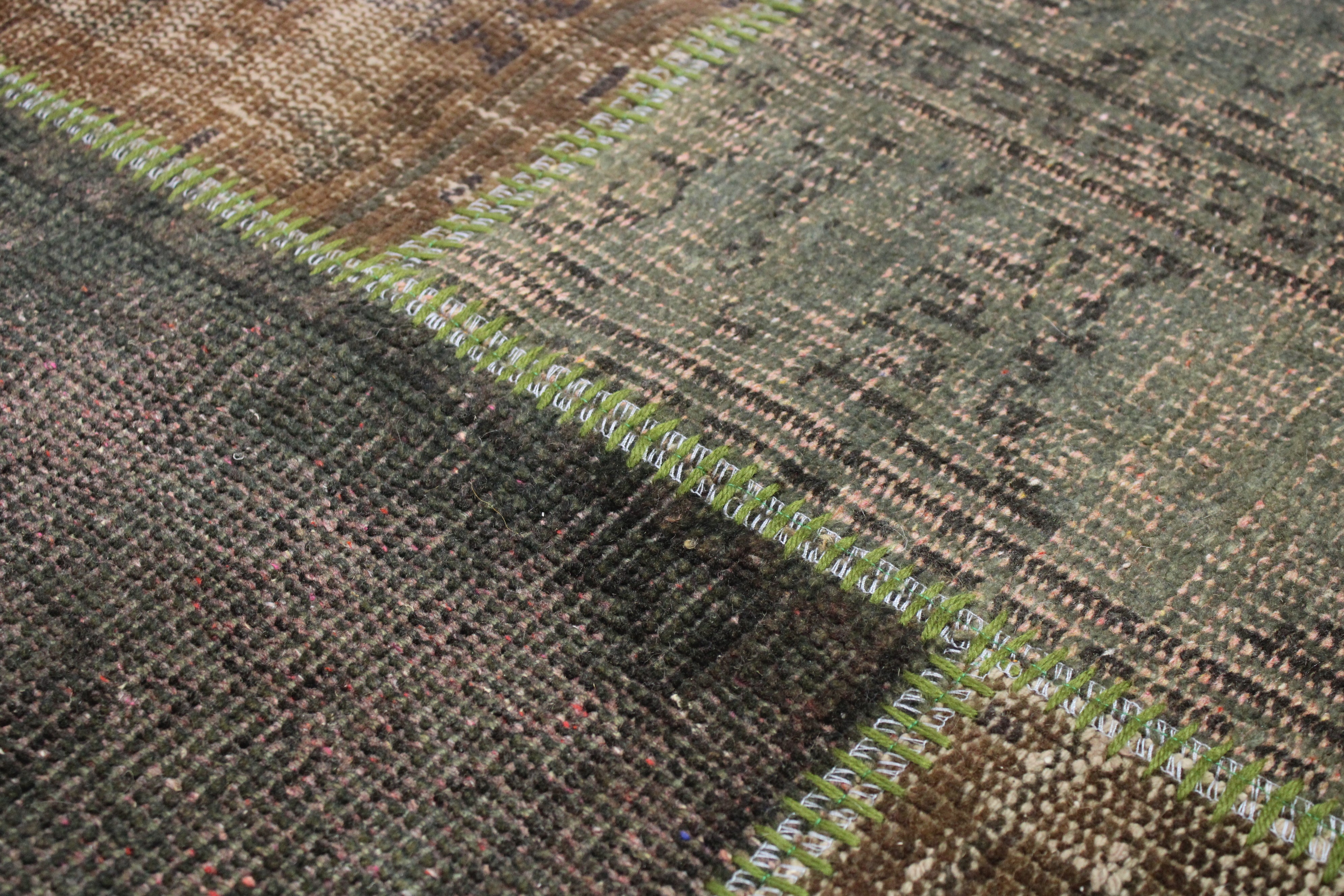 El Dokuma Kök Boya Yün Patchwork Halı