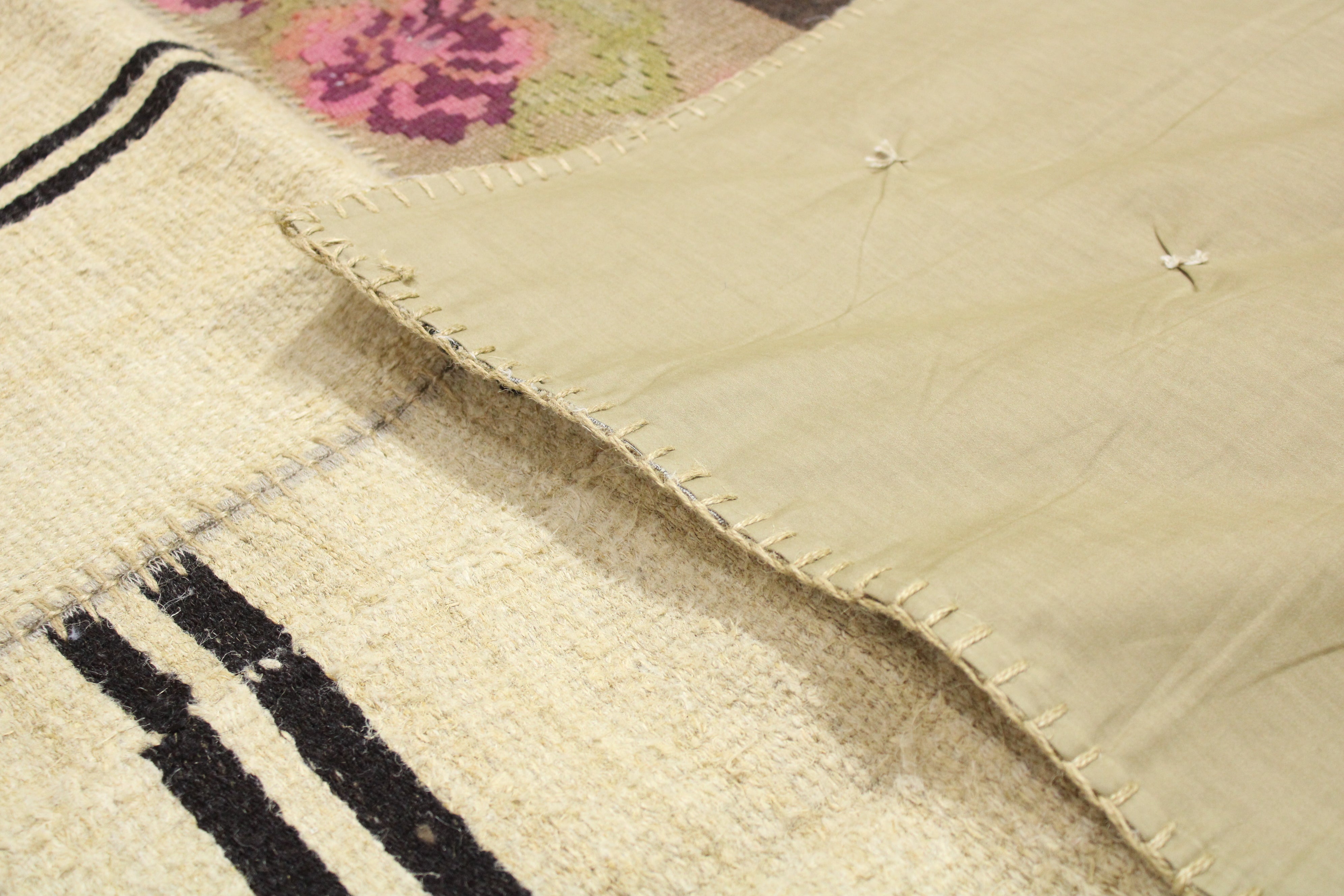 El Dokuma Kök Boya Yün Patchwork Halı